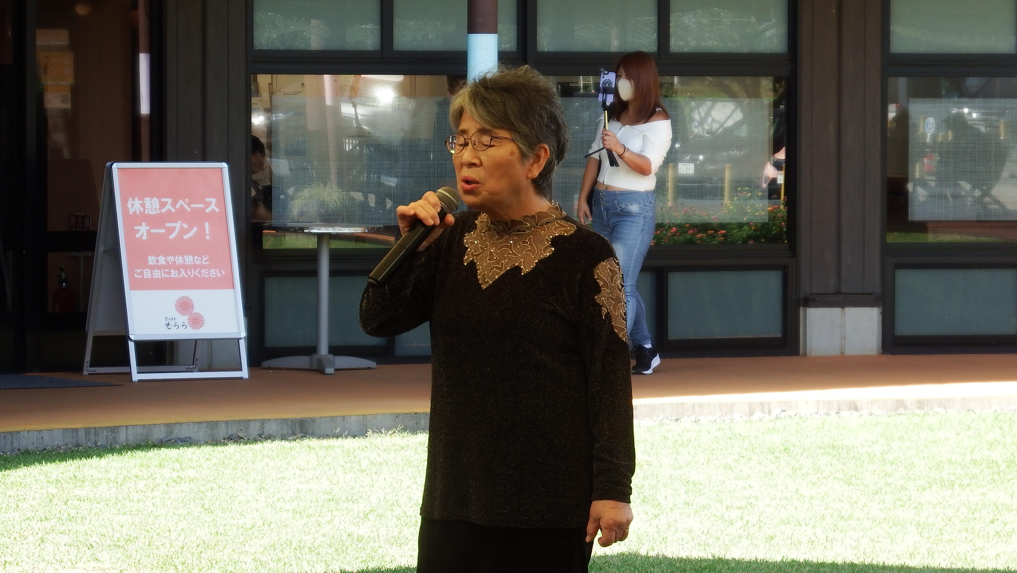 カラオケ楽園出演者写真8