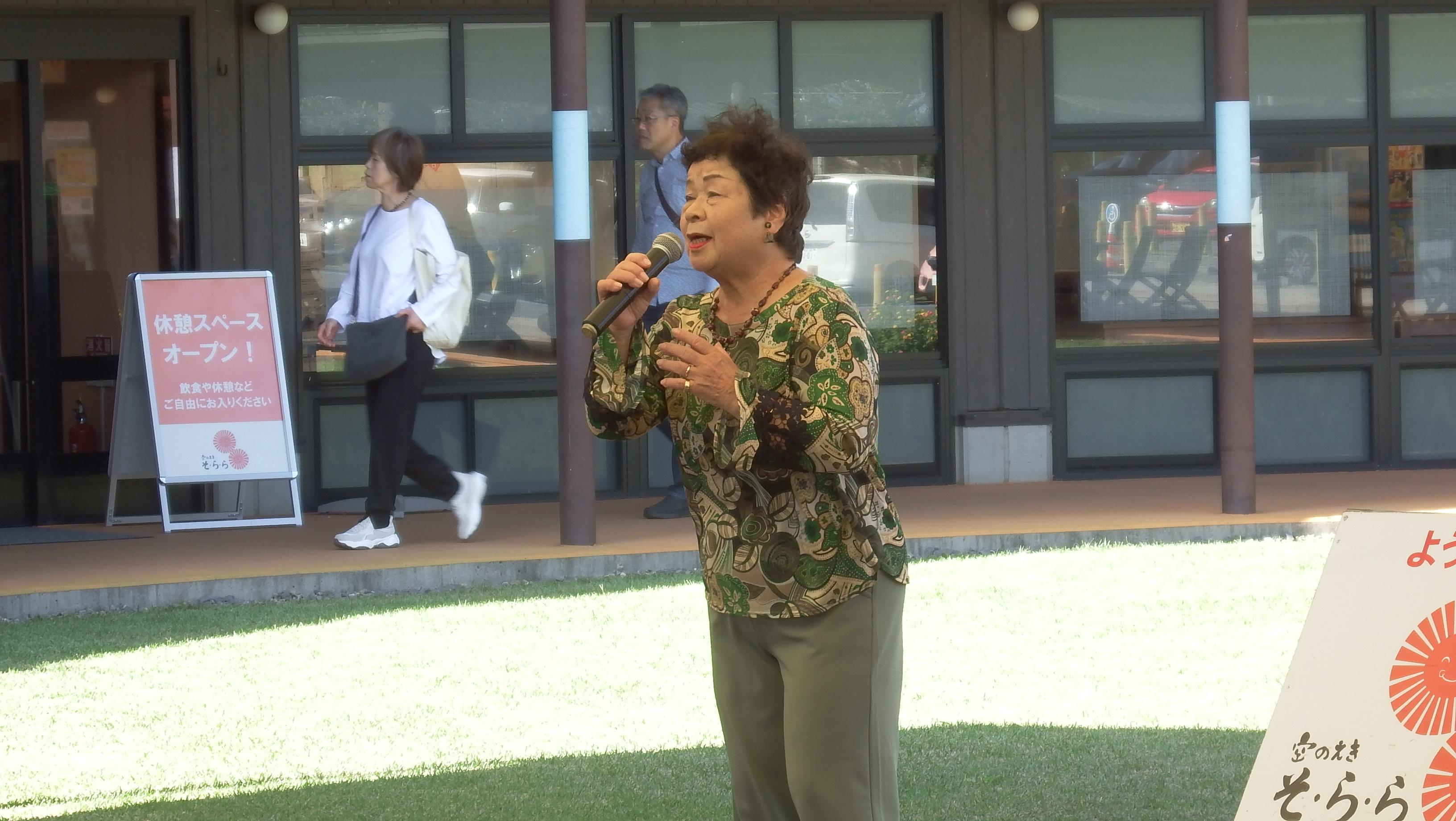 カラオケ楽園出演者写真16