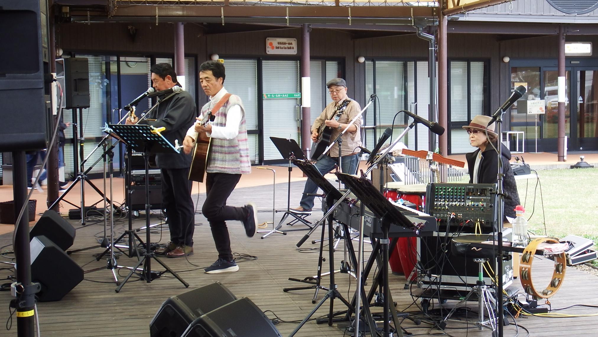 沼田隆政と橋本実写真1