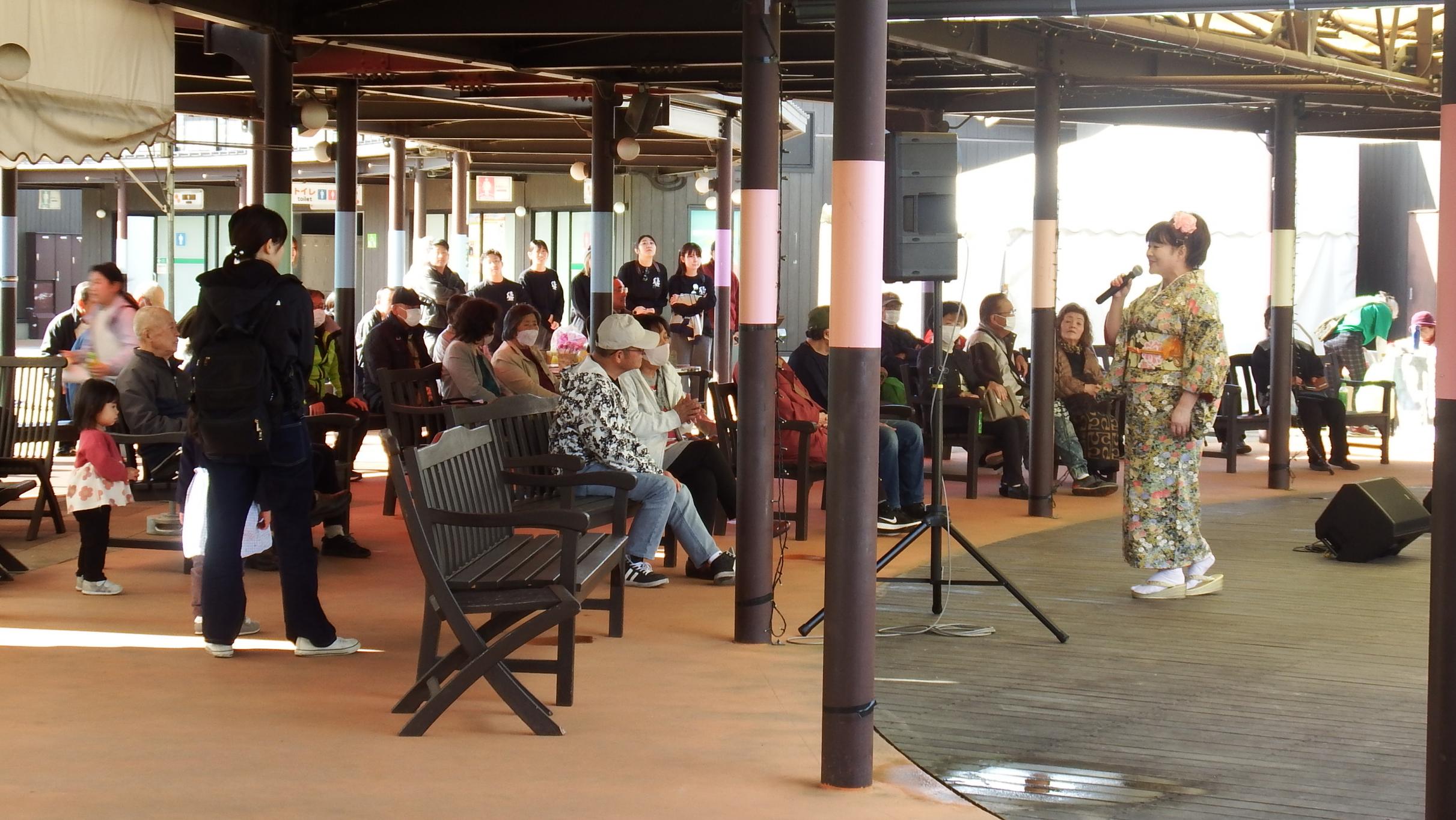 愛川れい子写真1