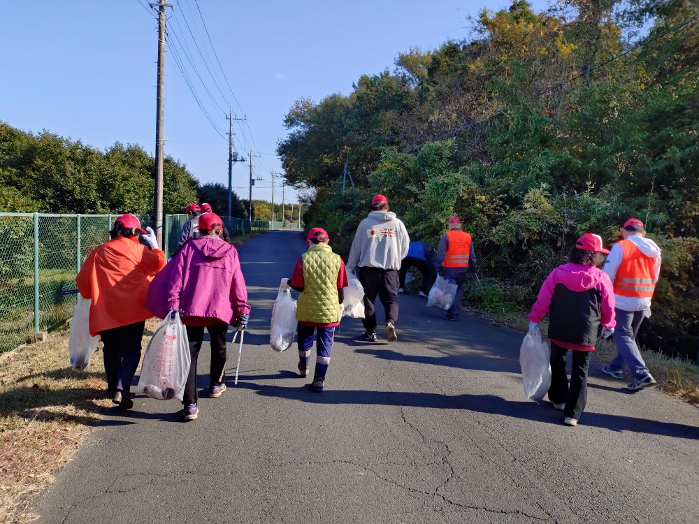 ごみ拾い様子1
