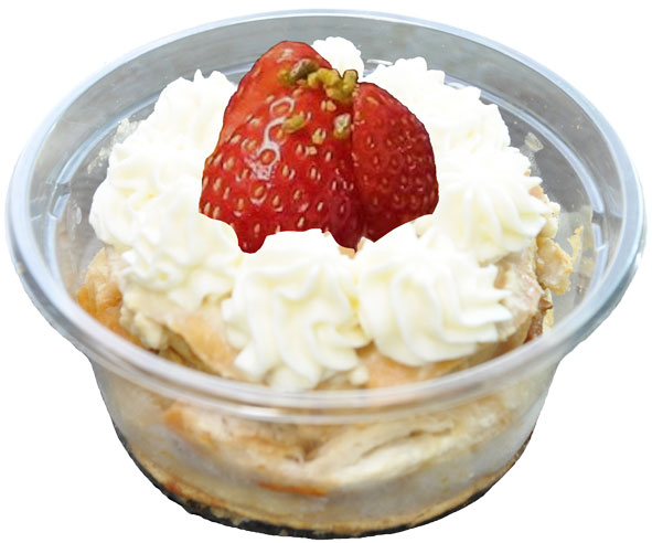 コーヒーフレンドイチゴのプリンアラモード写真