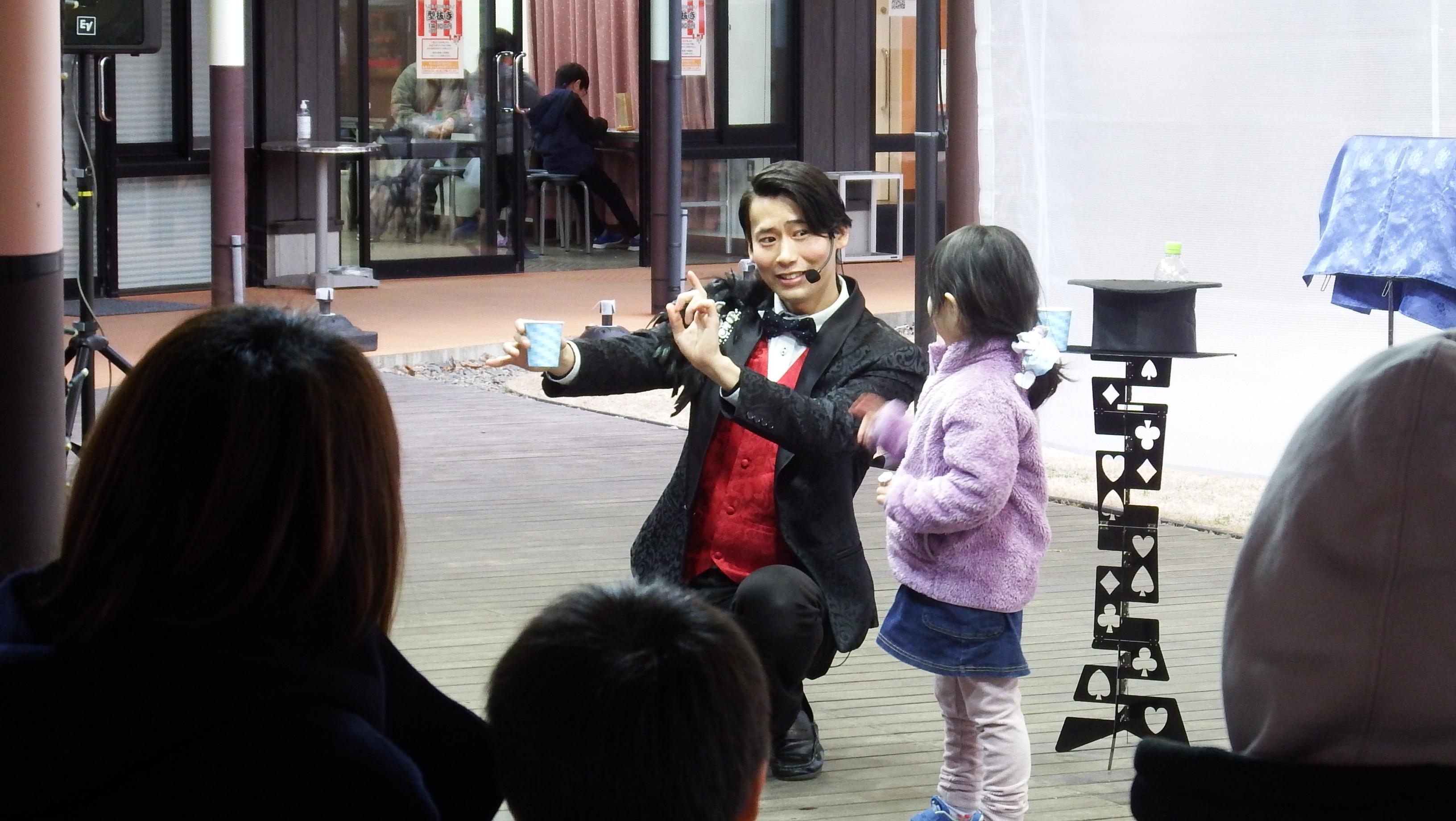 マジシャンアキラ写真3 マジシャンアキラ写真3