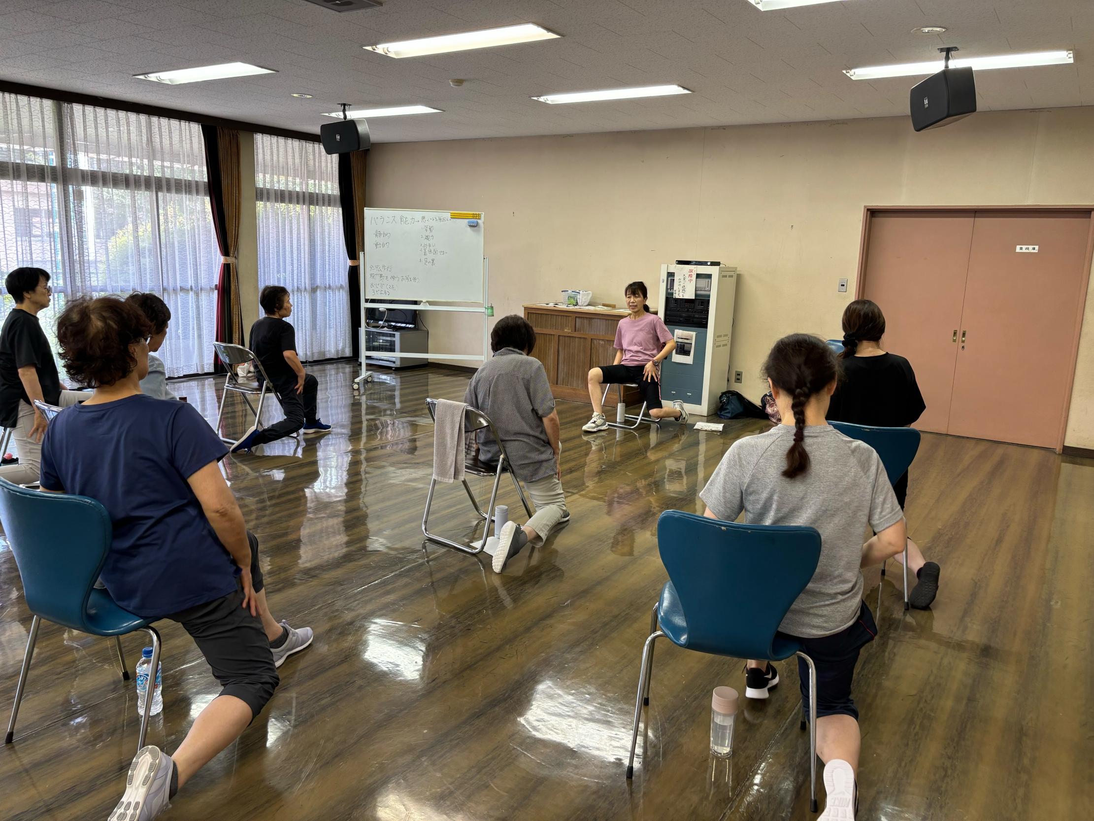 チェアエクササイズ チェアエクササイズ