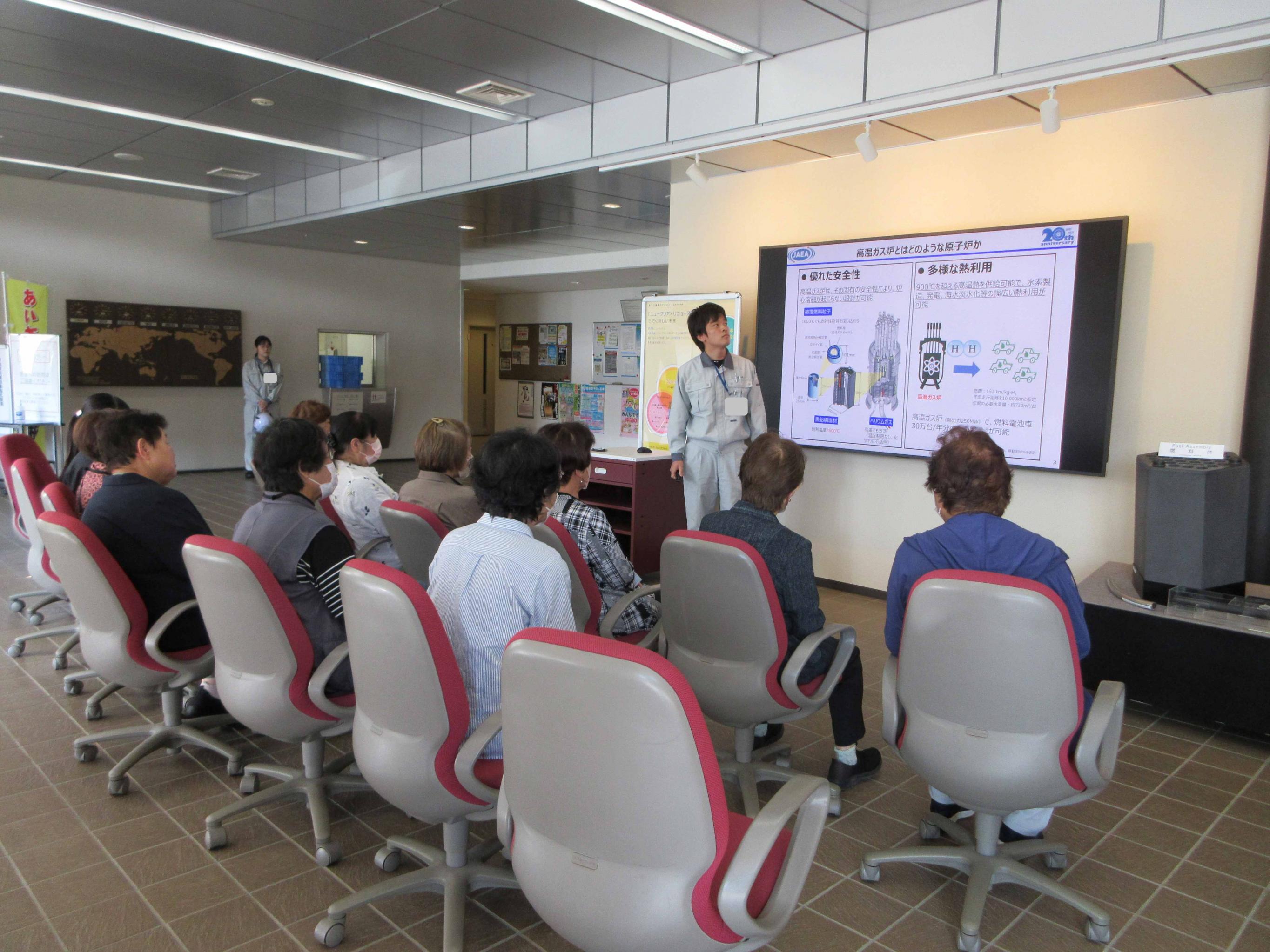 見学の様子1 見学の様子1