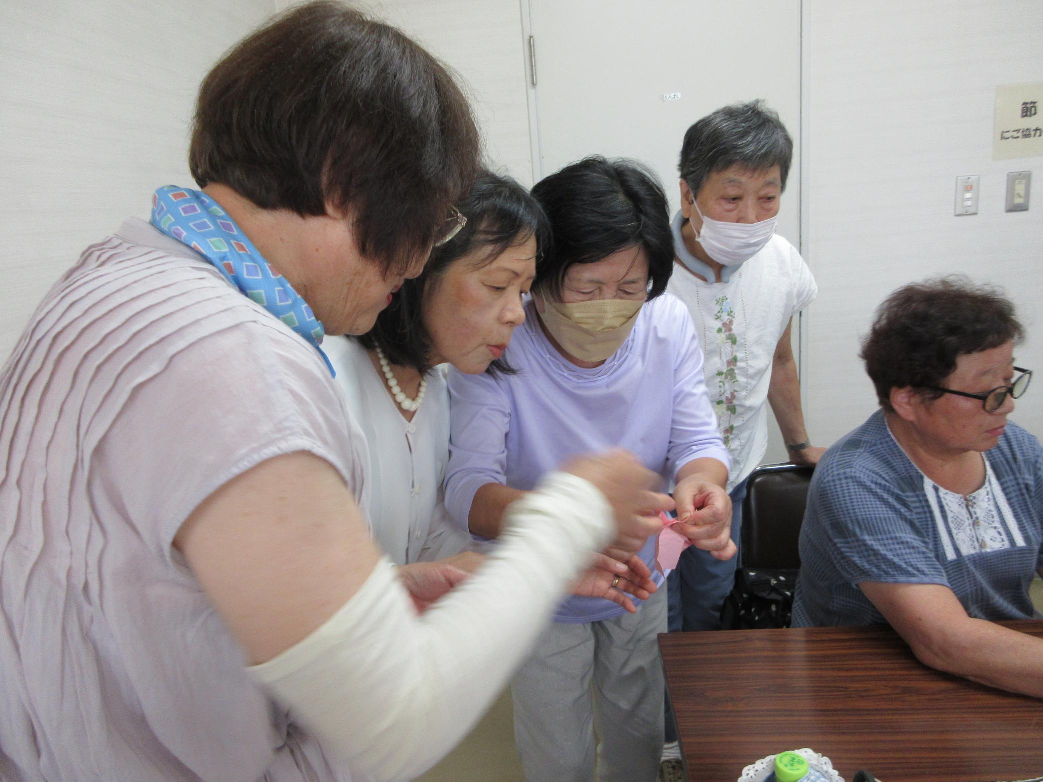 教え合う利用者